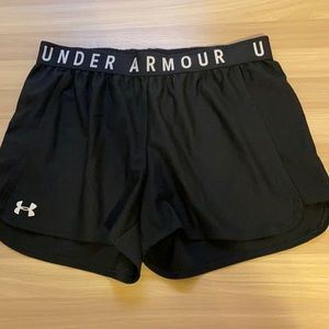 Under Armour - M athletic shorts